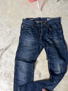 Classic Blue Denim Jeans Orignal brand 30 si900