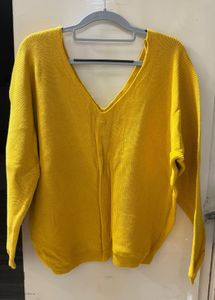 Trendy Yellow V-Neck Sweater