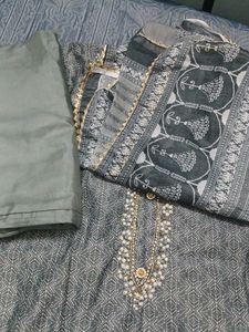 Elegant Grey Printed Kurta Set with Dupatta