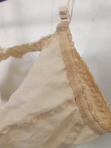 Back Open Bra.