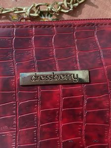 Chic Red Croc Shoulder
