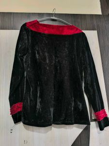 Elegant Black Velvet Kurta with Red Accent