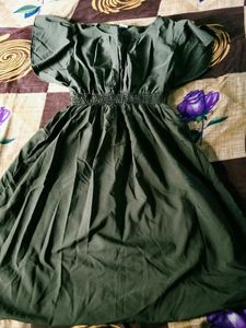 Stylish Green Midi Dress