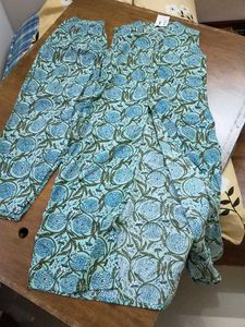 Beautiful Printed Sleeveless Kurta