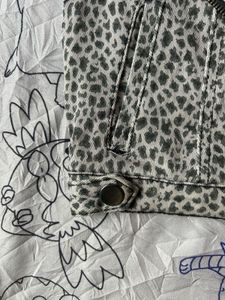 Sleeveless Leopard Print Moto Jacket