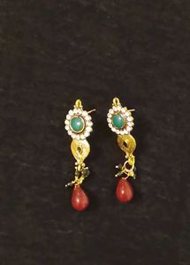 Stunning Floral Pendant &amp; Earring Set