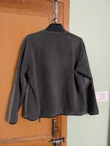 Uniqlo Sports Sweatshirt