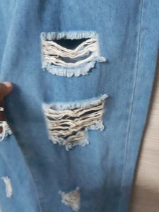 Women Ripped Jeans