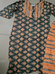 Flora by Payal Kurta nd straight bottom set