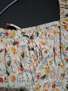 Floral Puff Sleeve Top