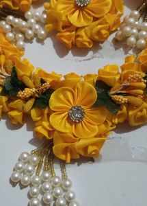Yellow Floral haldi Jewellery Set💛
