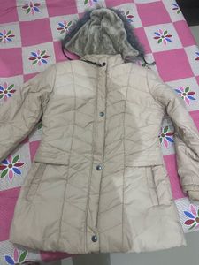 Stylish Padded Winter Jacket with Fur Hood