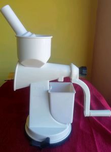 Manual Juicer
