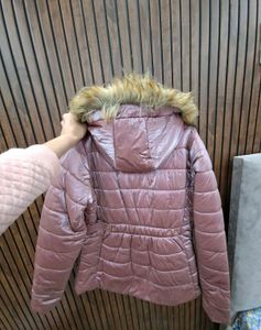 Stylish Pink Puffer Jacket with Fur Hood
