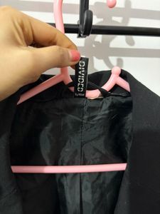 Chic Black Blazer
