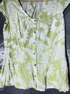 Retro Floral Print Button-Up Top