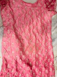 Beautiful Pink Embroidered Kurta