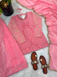 Elegant Pink Kurta Set with Dupatta &amp; Pants
