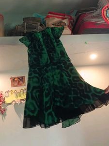Stylish Green &amp; Black Tie-Dye Dress