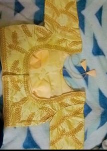 Embroidered golden blouse combo