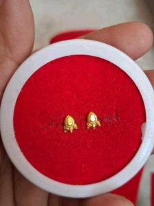 Gold  Stud Earrings 18crt