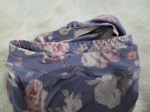 Zudio Bra &amp; Floral Print High-Waisted Briefs