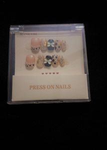 Press On Nails - Manicure Set