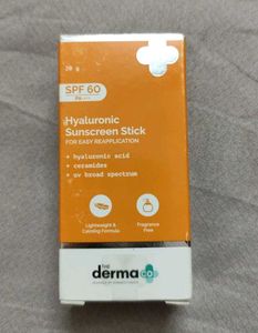 The Derma Co Hyaluronic Sunscreen Stick