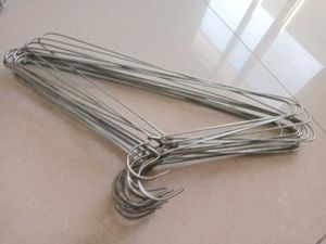 Lot of 20 Metal Hangers