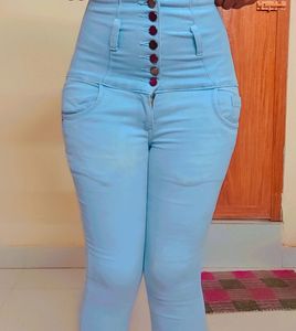 HIGH WAIST DENIM JEAN