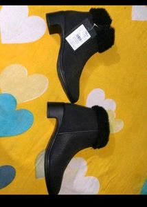 🇮🇹Italian Sparkly Black Ankle Boots