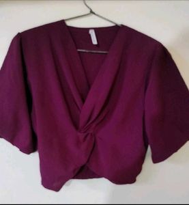 Chic Twist Front Top