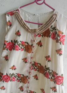 white kurti with pink flora design