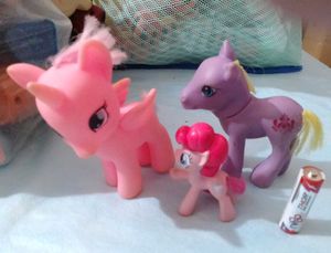 3 toys
