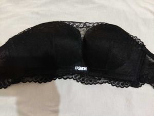 Black Lace Strapless Bra