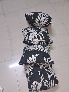 combo 4 Black & White Floral Throw Pillows of  1