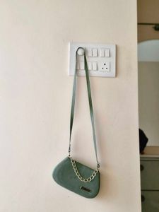 Chic Green Chain Shoulder Bag