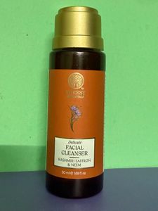 Forest Essentials Delicate Facial Cleanser
