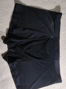 Black Seamless Tube Top