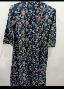 Floral Mandarin Collar Kurta with Pants