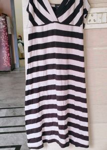 Very Fancy And Amazing Beautiful Dress