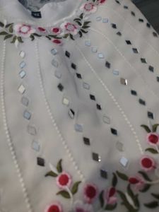 Beautiful dress...