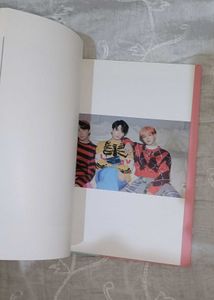 GUYS IT'S AVAILABLE BTS album