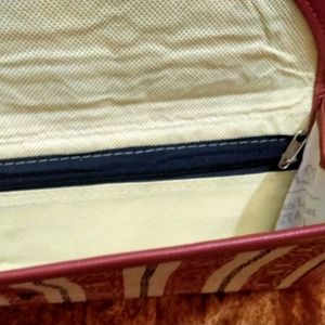 Mat Based Purse