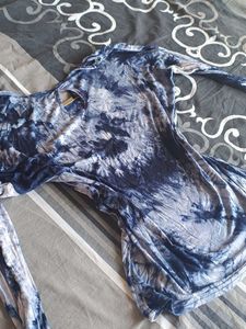 Tie-Dye Long Sleeve Top