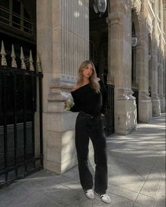 Stretchable Ribbed Chic Black One-Shoulder Top