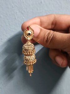 Earrings jhumkas and mattis