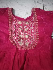 Elegant Red Embroidered Kurta