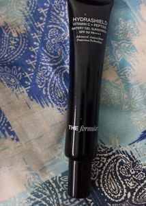 THE formularx Hydrashield Sunscreen SPF 50