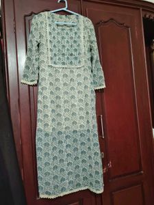 Elegant Floral Print Kurta Set